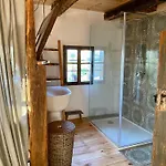 Estate Ana 컨트리하우스 프루이
